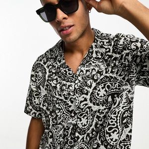 ASOS DESIGN relaxed revere shirt in paisley print
